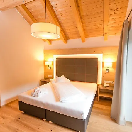 Moseralm Dolomiti Spa Resort Nova Levante Room photo